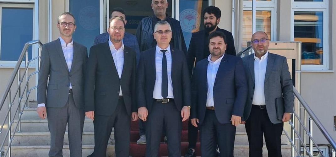 MÜSİAD (Müstakil Sanayici ve İşadamları Derneği) Balıkesir Şube Başkanı Tuğrul Demirbaş ve beraberindeki Yönetim Kurulu Üyeleri, İl Müdürümüz Erkan Alkan'ı ziyaret etti