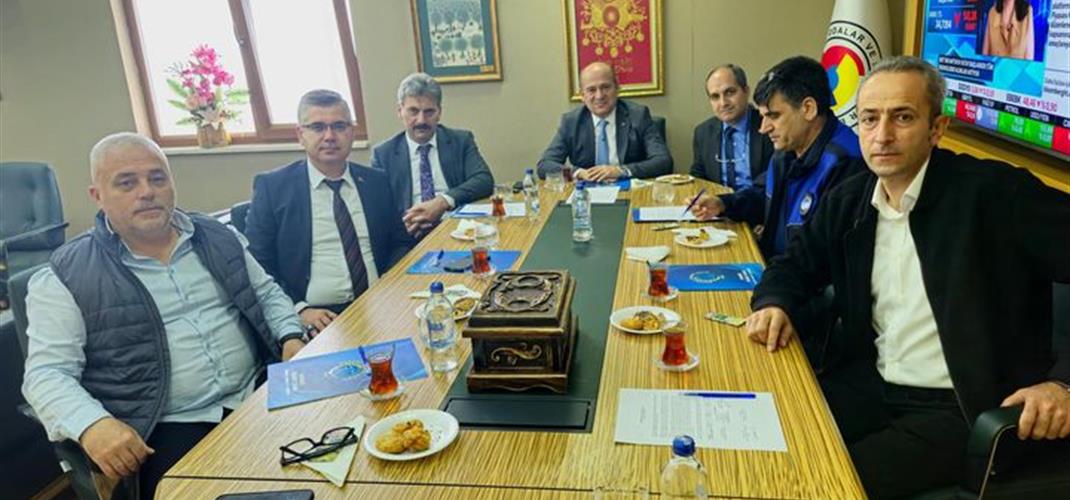 İl Müdürümüz Erkan Alkan, Edremit Ticaret Odası Ev Sahipliğinde Gerçekleşen Komisyon Toplantısına Katıldı.