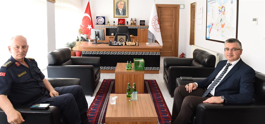 İl Jandarma Komutanı Kıdemli Albay Tarık Hekimoğlu İl Müdürümüz Erkan Alkan'ı ziyaret etti