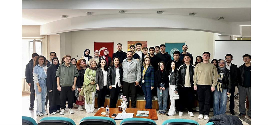 Üniversite Öğrencilerine İyi Tarım ve Organik Tarım Anlatıldı